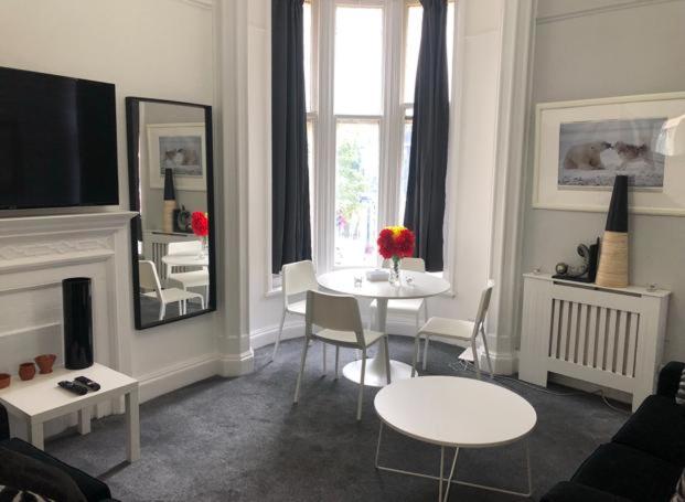 Selfridges Serviced Apartments room 1