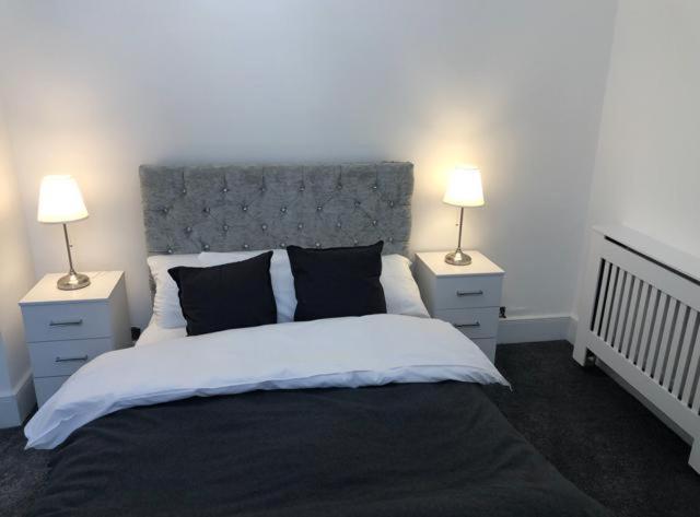 Selfridges Serviced Apartments room 4